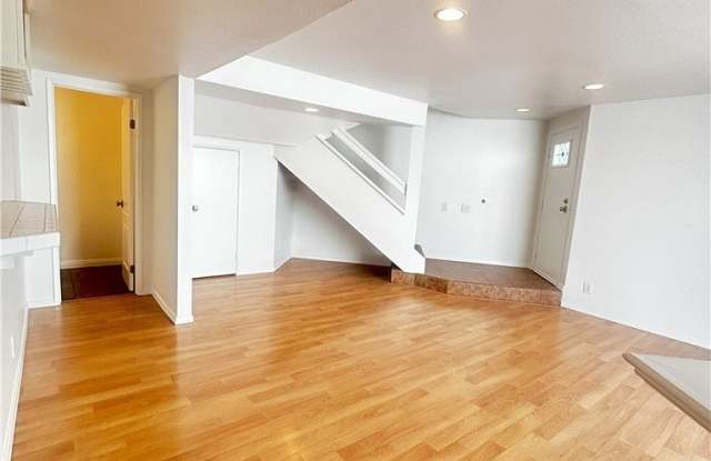 1253 Tivoli Lane Gallery 3