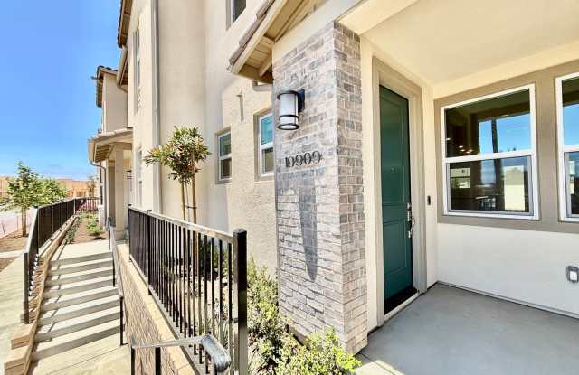 10909C – Ventura | 3 Bed + 2.5 Bath | New community Primaro at Del Sol -Brand New Construction!! photos photos