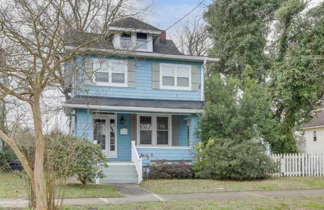 615 W 34th St photos photos