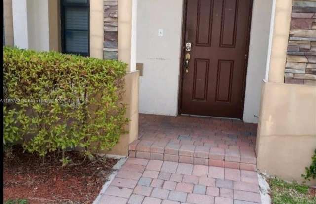 528 SE 32nd Ave photos photos