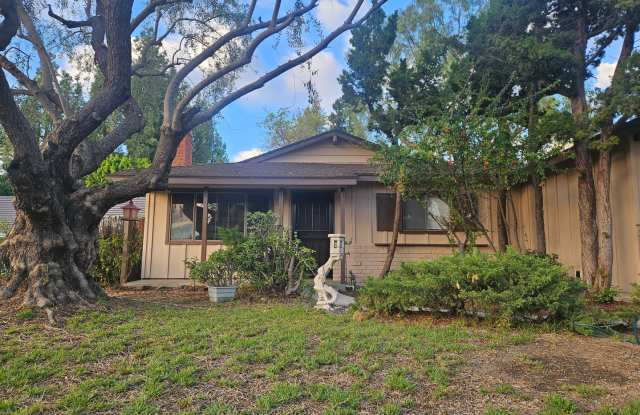 Spacious Private Home with Pool on Nearly Half an Acre photos photos Spacious Private Home with Pool on Nearly Half an Acre photos photos