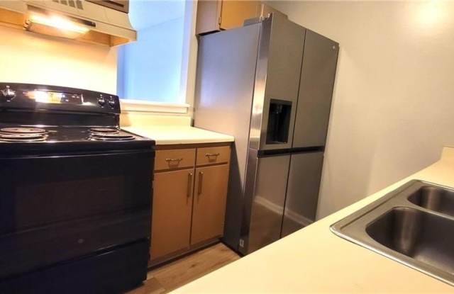 5637 Hornaday Road - 5637 Hornaday Road, Greensboro, NC 27409 5637 Hornaday Road - 5637 Hornaday Road, Greensboro, NC 27409