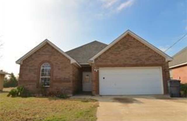 13706 Indian Wells Road - 13706 Indian Wells Road, Dallas, TX 75253