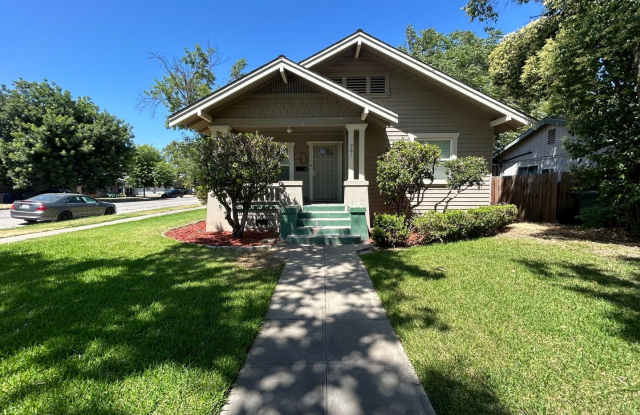 961 W 19th Street photos photos