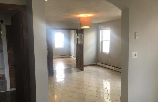 527 East 7th St. Gallery 4