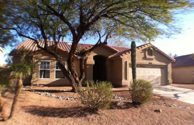 4408 E KIOWA Street - 4408 East Kiowa Street, Phoenix, AZ 85044