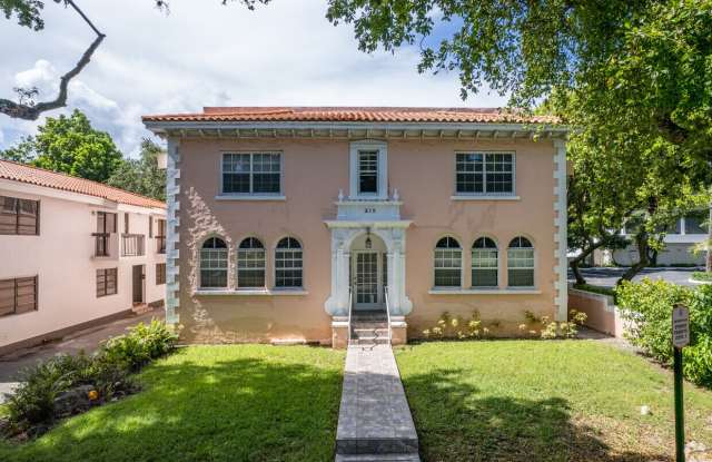 215 Calabria Ave - 215 Calabria Avenue, Coral Gables, FL 33134 215 Calabria Ave - 215 Calabria Avenue, Coral Gables, FL 33134