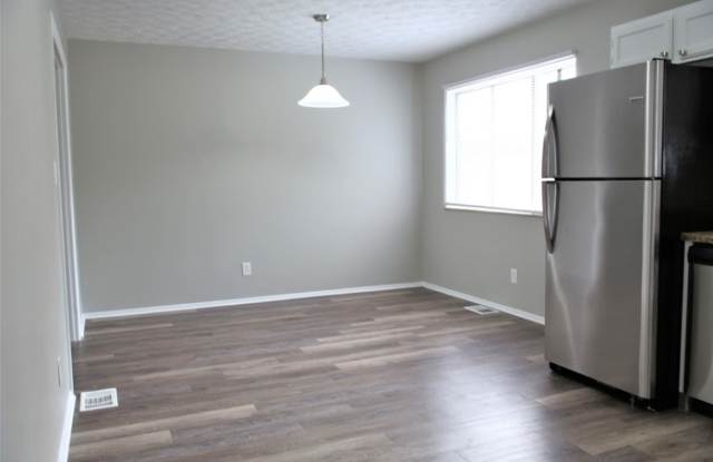 3223 Larch Lane Gallery 4