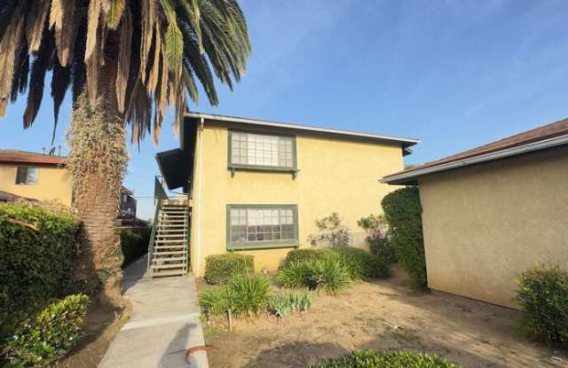 539 N Alameda Ave photos photos