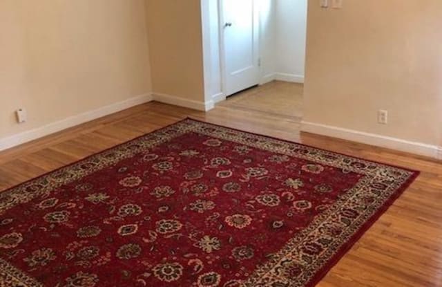 2318 S St - 2318 S St, Sacramento, CA 95816
