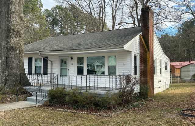 Newly Renovated Charming Home for Rent in South Hill photos photos