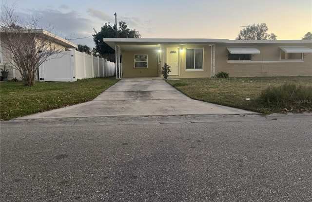 2495 BAYWOOD DRIVE E photos photos