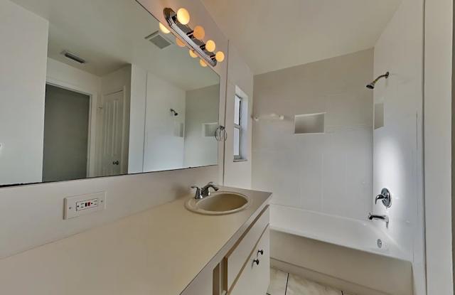 112 Julie Lane photos photos