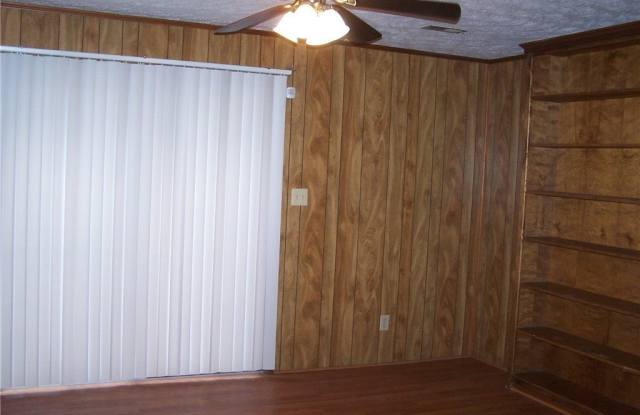 6813 Brush Creek Road Gallery 4
