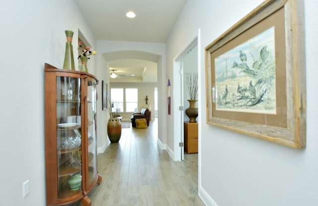 108 Tradinghouse Creek St Gallery 4