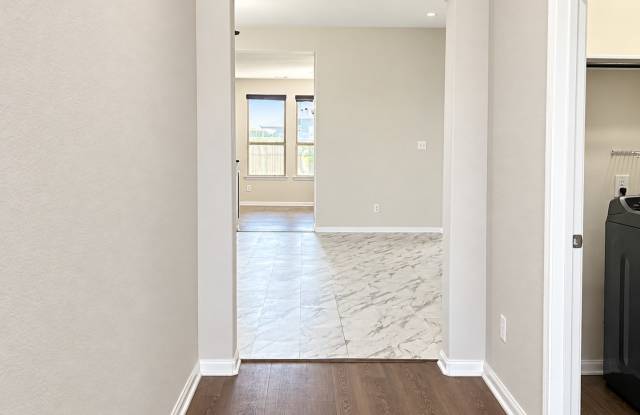 Spacious single level home on a large neighborhood lot Gallery 3