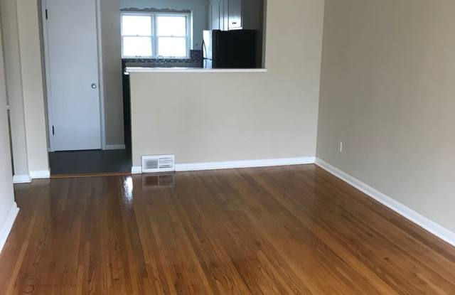 3 bedroom 2 bath plus Den/Office in Robbinsdale! photos photos