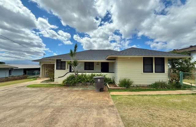 Newly Upgraded 3 Bedroom / 2 Bathroom - Main House - 2533 Main Street, Wailuku, HI 96793