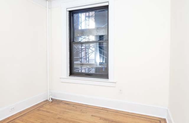 49 Grove Street Gallery 3
