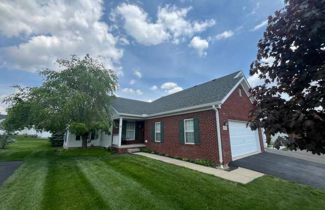 Spacious Condo in Pickerington with Finished Basement & Resort-Style Amenities photos photos