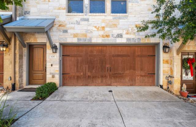 1217 Highknoll Lane photos photos