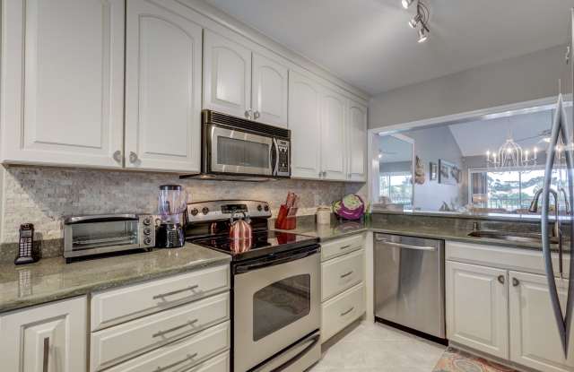 3/2 CONDO IN LELY GOLF ESTATES IN NAPLES. photos photos