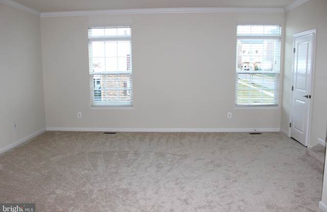 7022 DARBEY KNOLL DRIVE Gallery 3