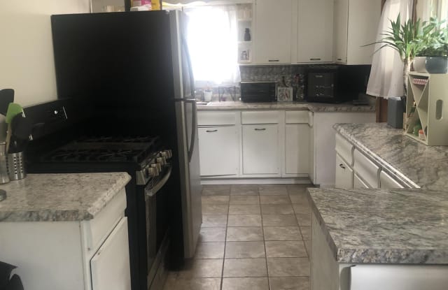 138 West Cayuga Street - A photos photos