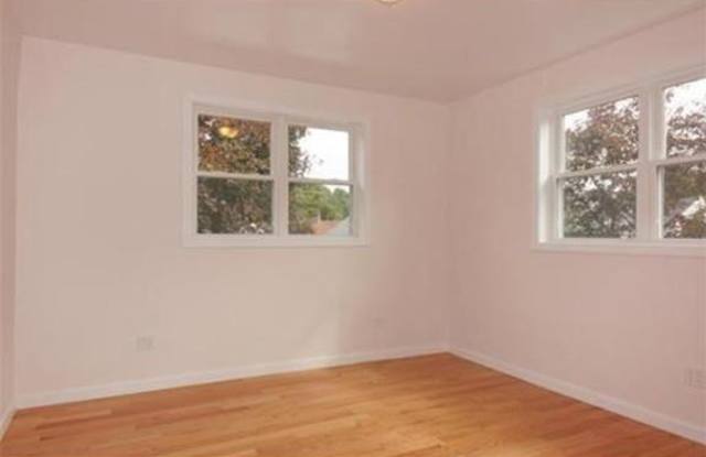 24 Perry Street Gallery 4