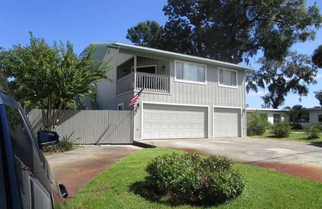 5543 W Bayshore Drive W - 5543 West Bayshore Drive, Port Orange, FL 32127