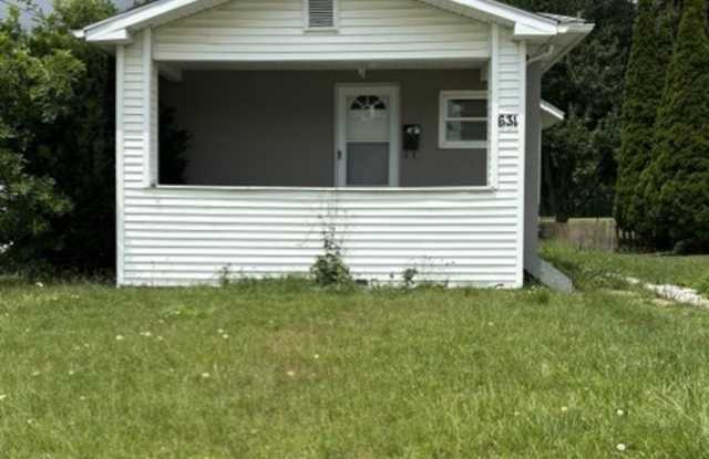 Affordable 1-Bedroom Home with Private Yard and Detached Garage photos photos