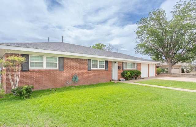 1703 Laurel Ave photos photos