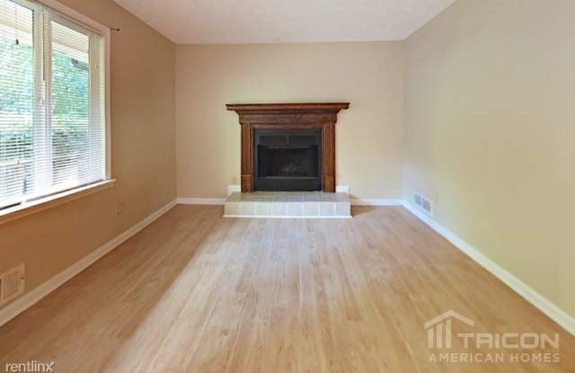 4417 Milton Trail Gallery 2