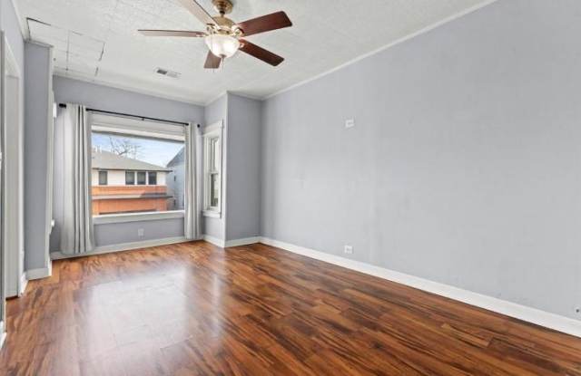 1724 N Troy Gallery 2