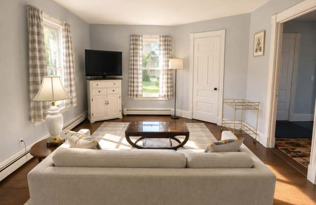18 Hospital Hill Road Gallery 3