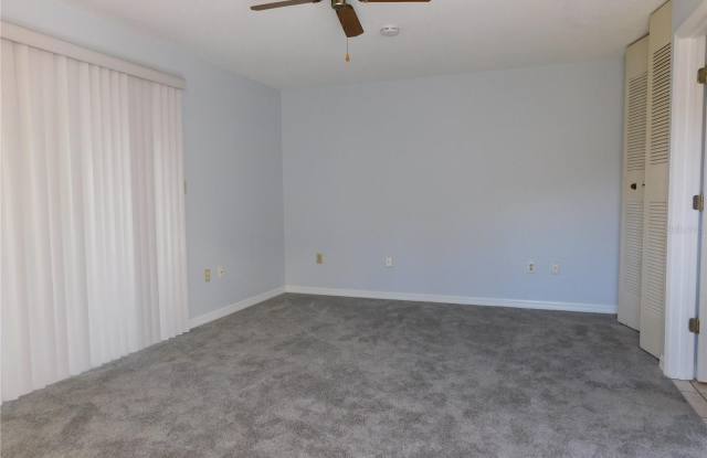 1118 SPRING MEADOW Drive Gallery 2