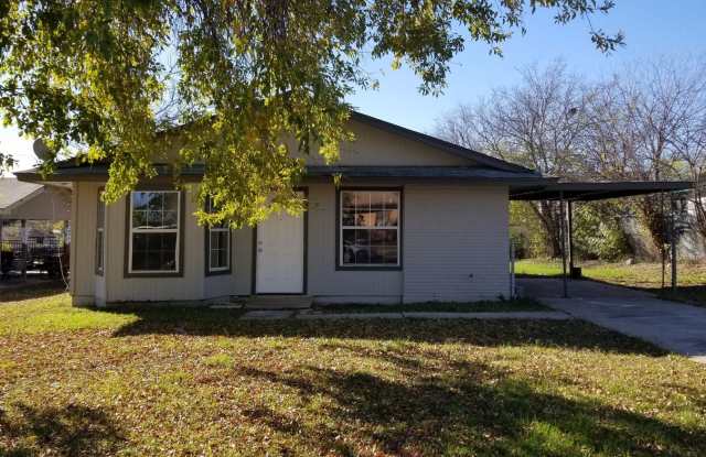 Move-In ready **LACKLAND AFB** - 6214 Slate Valley Drive, San Antonio, TX 78242