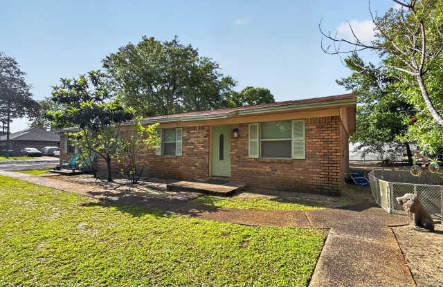 806 Fairview Drive photos photos