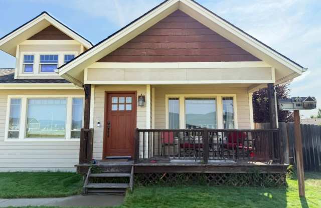 Beautiful 3-Bedroom Home in West Kalispell – $2,700/Month Gallery 3