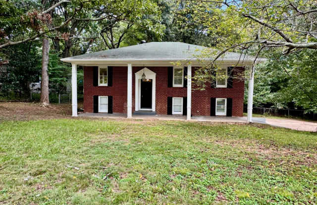 Corner Lot with Fenced in Yard! Gallery 1