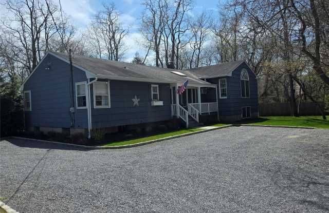 870 Noyack Road photos photos