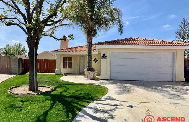 3 Bedroom | 2 Bathroom — Bakersfield, CA 93313 photos photos