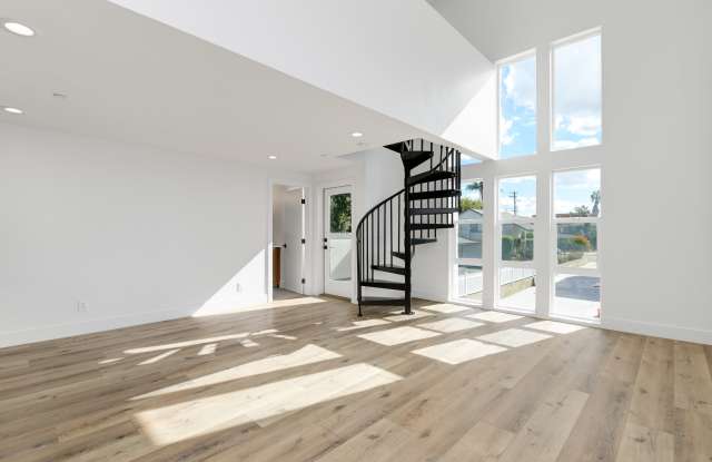 3006 Suncrest DriveC photos photos