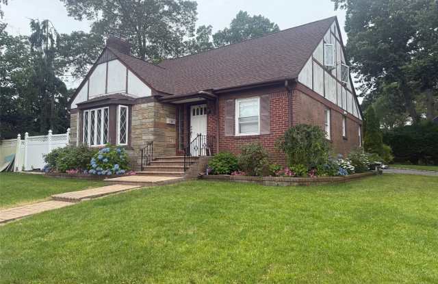 95 E Shore Road photos photos