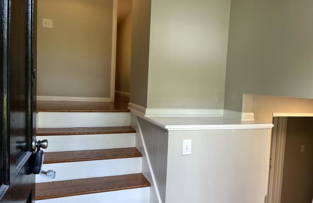 4521 Panorama Drive Southeast Gallery 3
