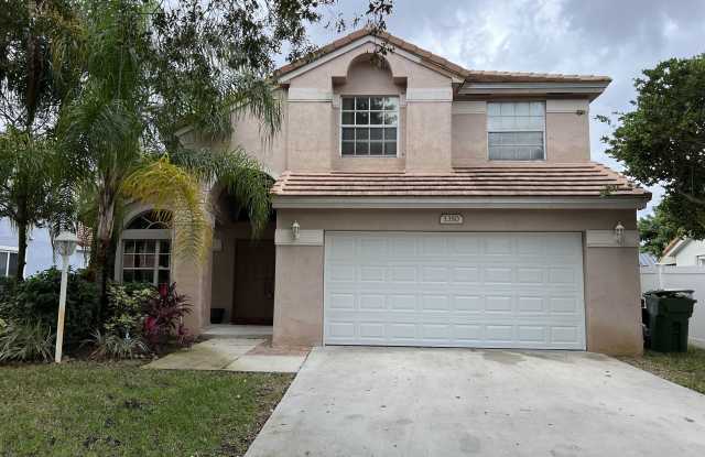 1350 NW 143rd Avenue photos photos