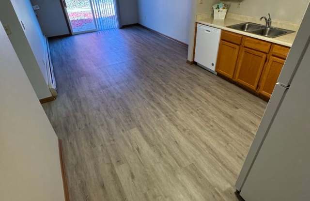 Fairmeadows Village-55+ Independent Living Rental Community Gallery 4