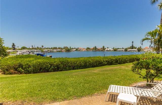 6200 FLOTILLA DRIVE Gallery 3