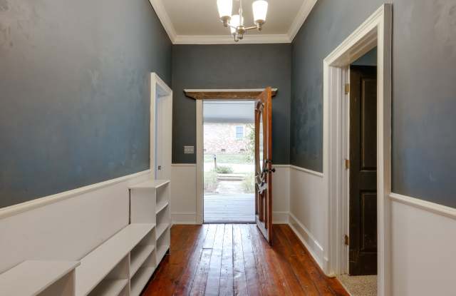 291 Athens Avenue Gallery 4