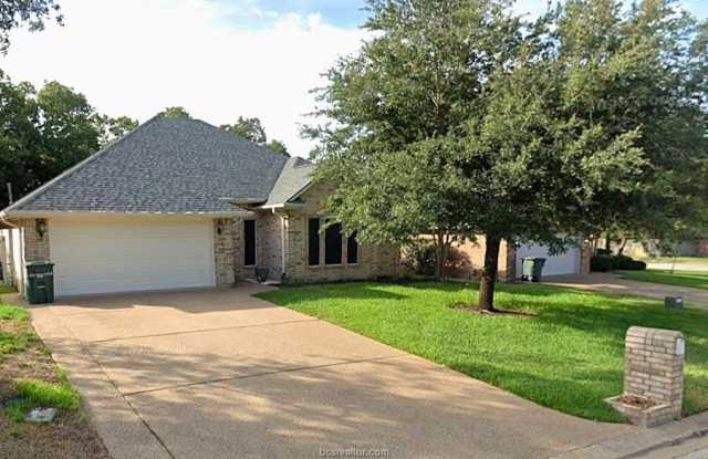 1802 White Stone Drive Gallery 1